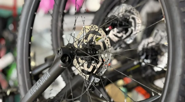 OFFICINA SPECIALIZZATA bici